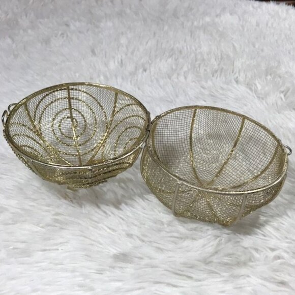 Gold Metal Cage Ornament & Red Medallion Square Tin Set - Picture 6 of 13